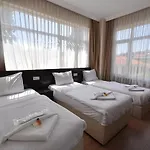 Hotel Baykal 2*